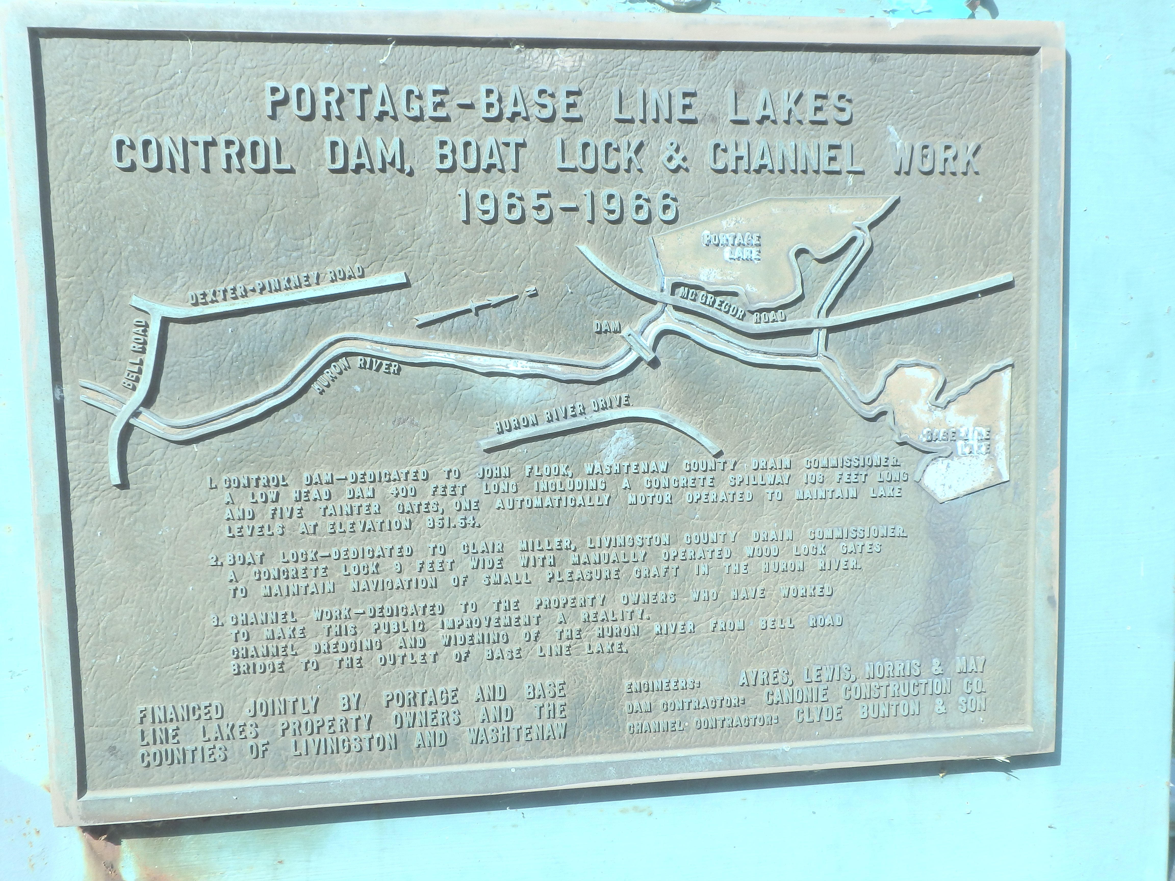 Marker on the Flook Dam